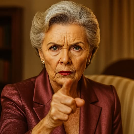 — Dobrze, że zostałaś spadkobierczynią mieszkania w centrum, zamieszka