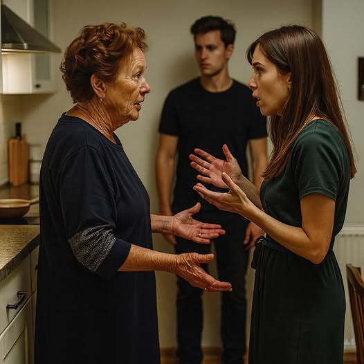 — A twoja matka zgodzi się to opłacić, jeśli chce zaprosić tylu gości?